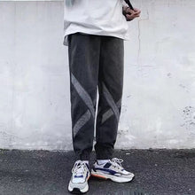 Load image into Gallery viewer, Hip Hop Streetwear Harem Jeans Pants Men Loose Joggers Denim Casual Sweatpants Korea Ankle length Trousers