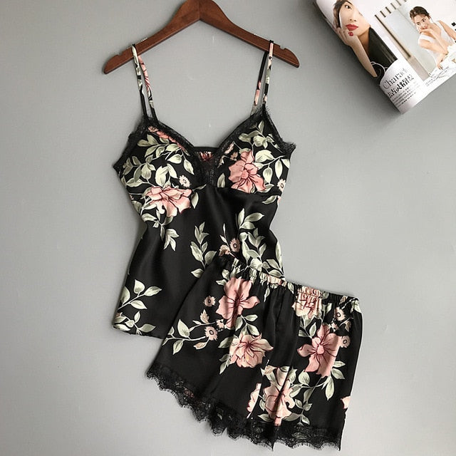 Conjunto de pijama QWEEK para dormir, pijama Sexy de satén para mujer, pijama de verano para mujer, pijama con flores a la moda para mujer con almohadilla para el pecho